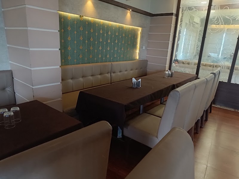 Little Bite Restaurant - Little Bite Restaurant 3, Shukla Colony Rd No. 3, Nutan stadium, Police Colony, Mandsaur, Madhya Pradesh 458001, India