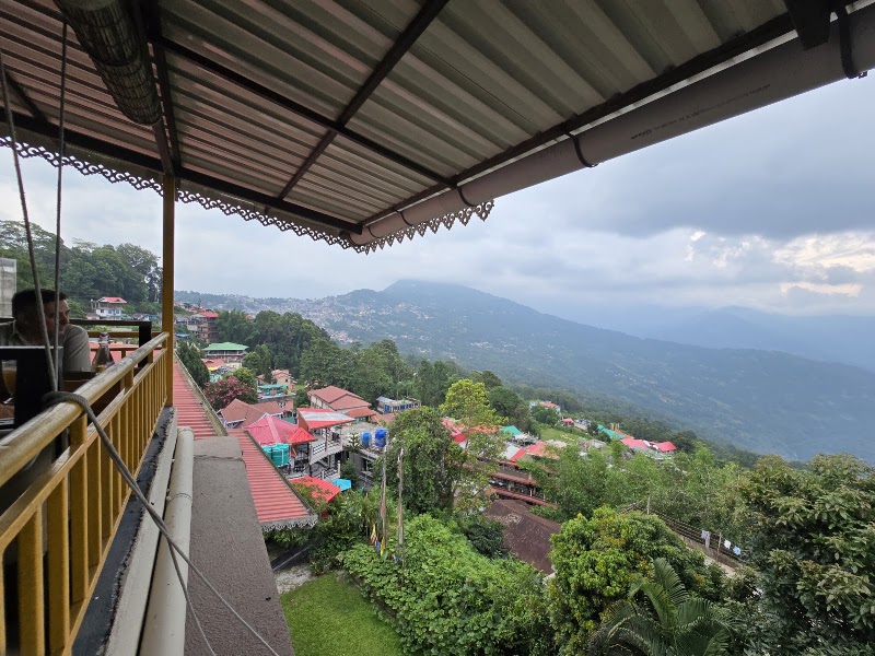 Cafe Kalimpong - Cafe Kalimpong E Main Rd, Kalimpong Khasmahal, Kalimpong, West Bengal 734301, India