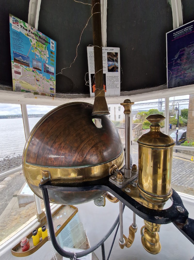 Forth Bridges Lighthouse Museum & 1817 Light Tower - Forth Bridges Lighthouse Museum & 1817 Light Tower, 60 Main St, North Queensferry, Inverkeithing KY11 1JG, UK