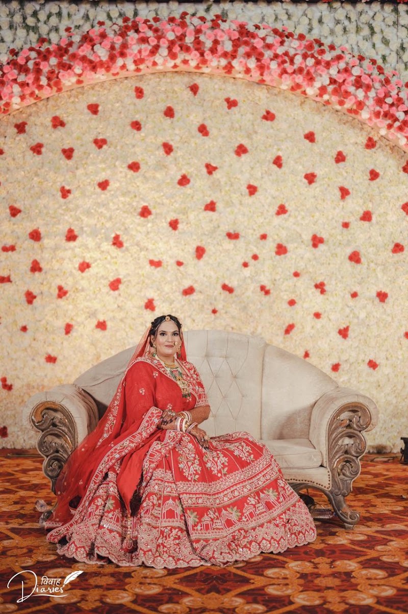 AS makerovers beauty salon & academy - AS makerovers beauty salon & academy Sadar Bazar, Raipur, Chhattisgarh 492001, India