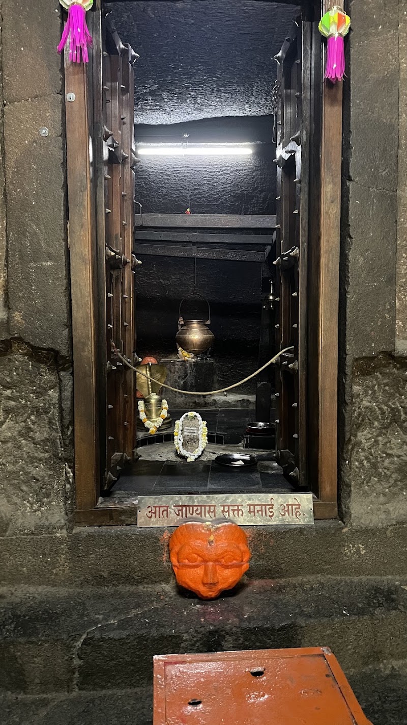 Pataleshwar Caves, Pune - Pataleshwar Caves, Pune Jangali Maharaj Rd, next to J M Temple, Revenue Colony, Pune, Maharashtra 411005, India