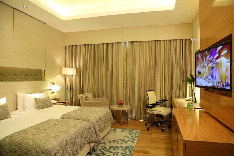 Taj City Centre, Gurugram - Taj City Centre, Gurugram No. 1, Netaji Subhash Marg, near Fortis Healthcare Limited, Sector 44, Gurugram, Haryana 122003, India