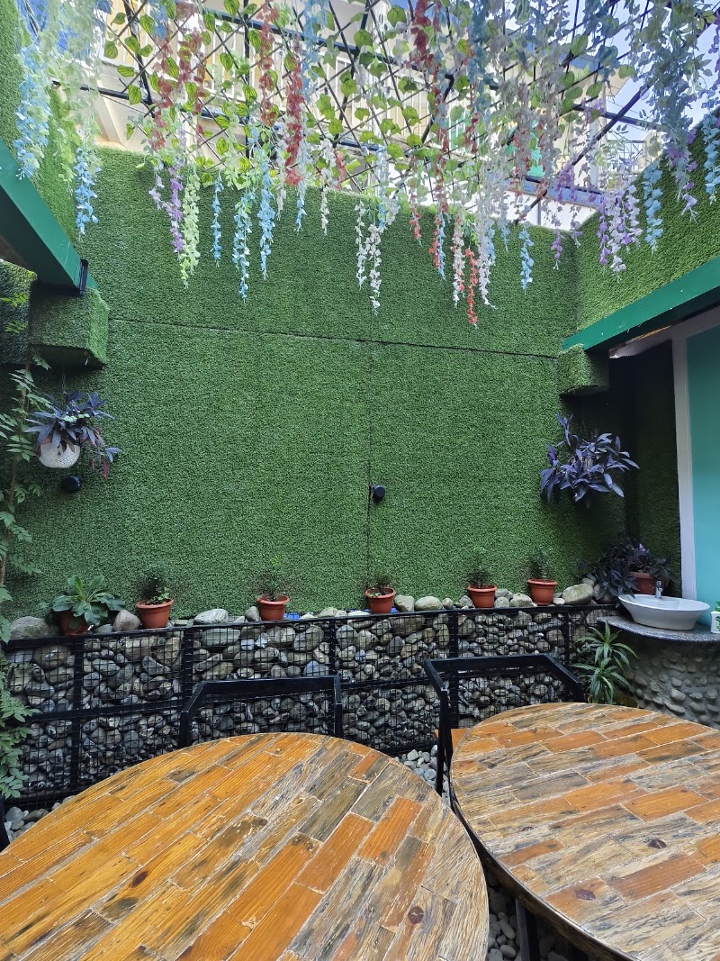 Hotel Hidden Chalet - Hotel Hidden Chalet, near Kurmanchal Bank, Mallital, Nainital, Uttarakhand 263001, India