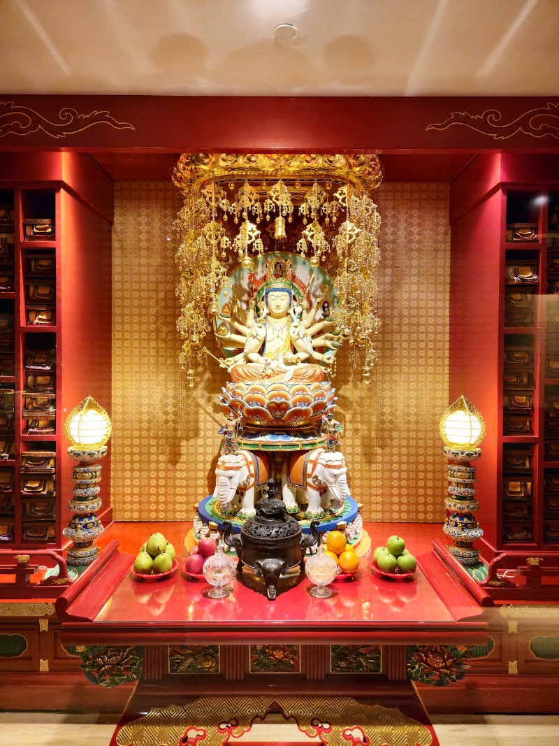 Buddha Tooth Relic Temple - Buddha Tooth Relic Temple 288 S Bridge Rd, Singapore 058840