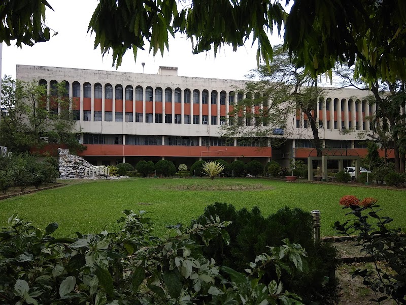 Indian Statistical Institute - Indian Statistical Institute, Plot No, 203, Barrackpore Trunk Rd, Dunlop, Bonhooghly, Baranagar, West Bengal 700108, India