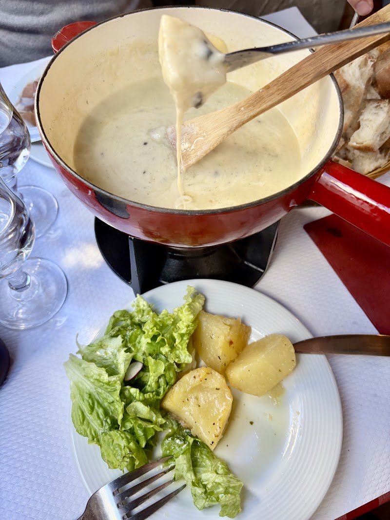 Le Vieux Bistrot - Le Vieux Bistrot 54 Rue Mouffetard, 75005 Paris, France