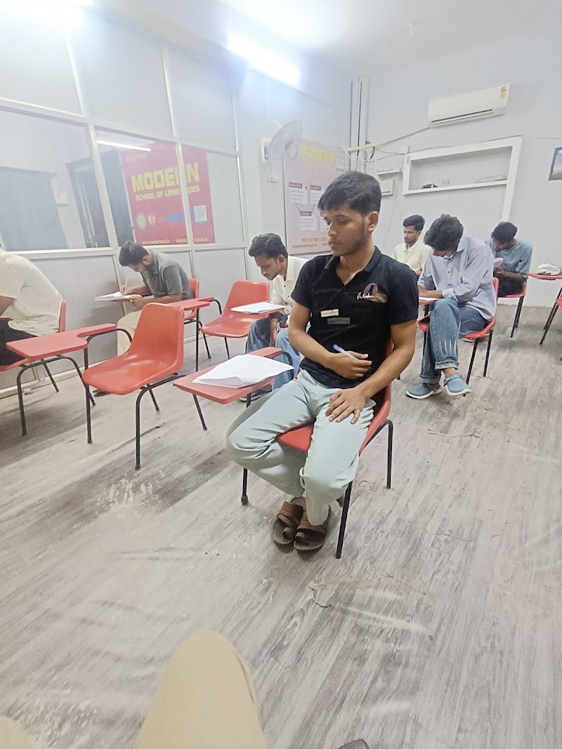 Modern School of Languages | Best Spanish Language Institute in Mau | German | French | Spoken English Institute in Mau U.P. - Modern School of Languages | Best Spanish Language Institute in Mau | German | French | Spoken English Institute in Mau U.P., Sadar Chowk, opposite Chashma House, Malik Tahir Pura, Mau, Uttar Pradesh 275101, India