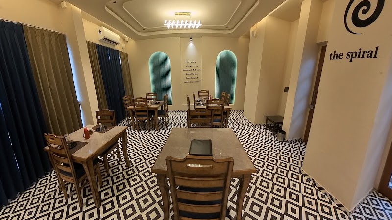 Alpine Stays By Oran Hotels - Alpine Stays By Oran Hotels 52 A, near New RTO Office, Shyam Nagar, Udaipur, Ayad Rural, Rajasthan 313001, India