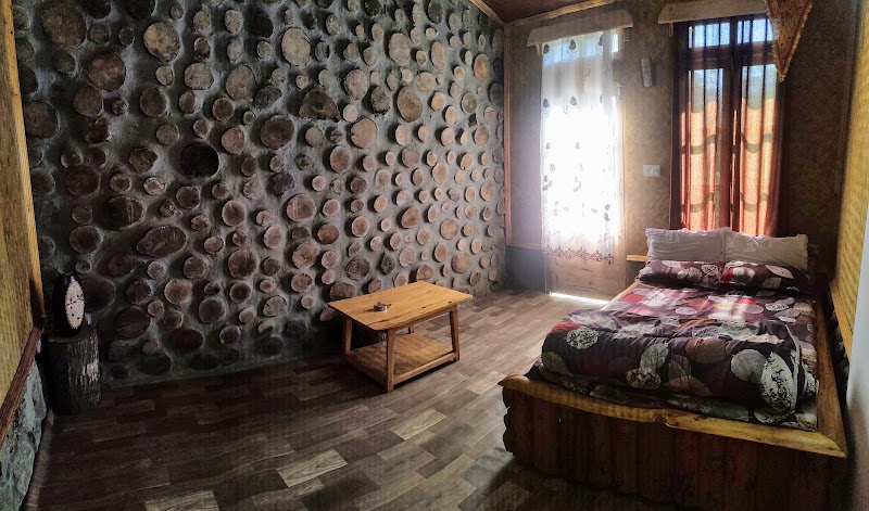 Tabakoshi Riverside Dwelling Homestay offbeat Darjeeling - Tabakoshi Riverside Dwelling Homestay offbeat Darjeeling Riverside Dwelling, Tabakoshi, Gopaldhara, Mirik, Gopal Dhara Tea Garden, West Bengal 734214, India
