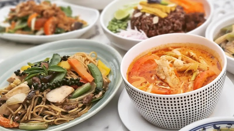 MAY VEGGIE HOME EXPRESS [Sukhumvit23] - MAY VEGGIE HOME EXPRESS [Sukhumvit23] 45 ประสานมิตรพลาซ่า ชั้น 2, Soi Sukhumvit 23, Khwaeng Khlong Toei Nuea, Watthana, Krung Thep Maha Nakhon 10110, Thailand