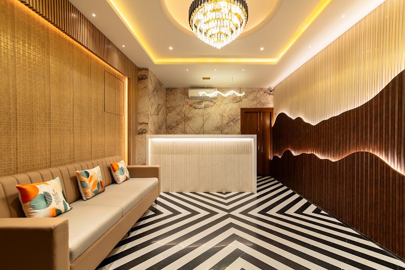 PINNACLE Udaipur - Boutique Rooftop Pool Hotel, Near the Lakes - PINNACLE Udaipur - Boutique Rooftop Pool Hotel, Near the Lakes 47, Sajjangarh Rd, opp. Dudhiya Ganeshji Temple, A-Block, Malla Talai, Udaipur, Rajasthan 313001, India