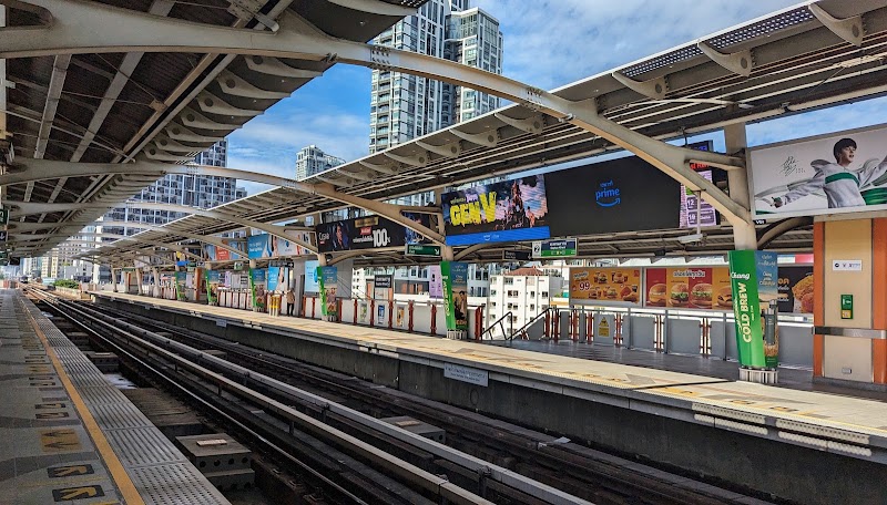 Saphan Khwai BTS Station