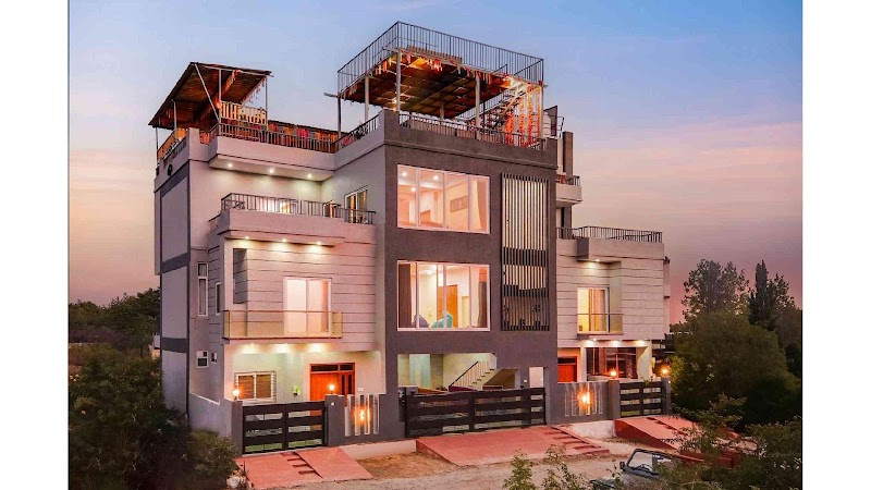 StayVista at Prathaniya Villa | Luxury Villa with Private Pool in Udaipur - StayVista at Prathaniya Villa | Luxury Villa with Private Pool in Udaipur Asha Vihar, opposite Police Anveshan Bhawan, Tiger Hills, Badgaon, Udaipur, Rajasthan 313001, India