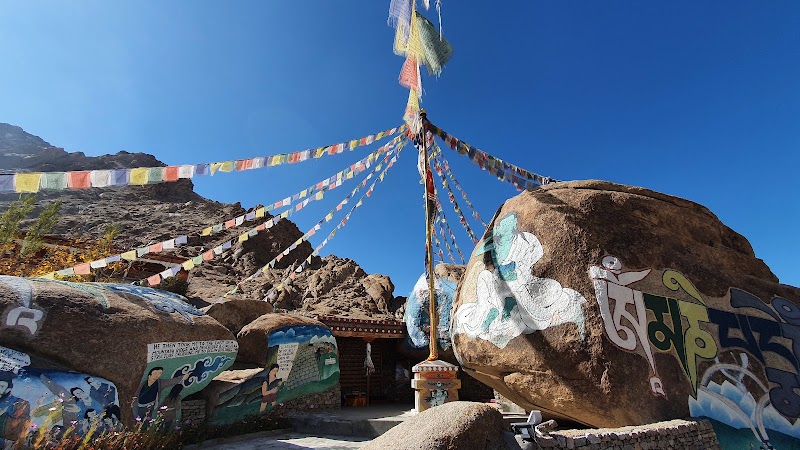 Mahabodhi Sambodhi Retreat Centre - Mahabodhi Sambodhi Retreat Centre 5H9J+F6X, Leh, 194104