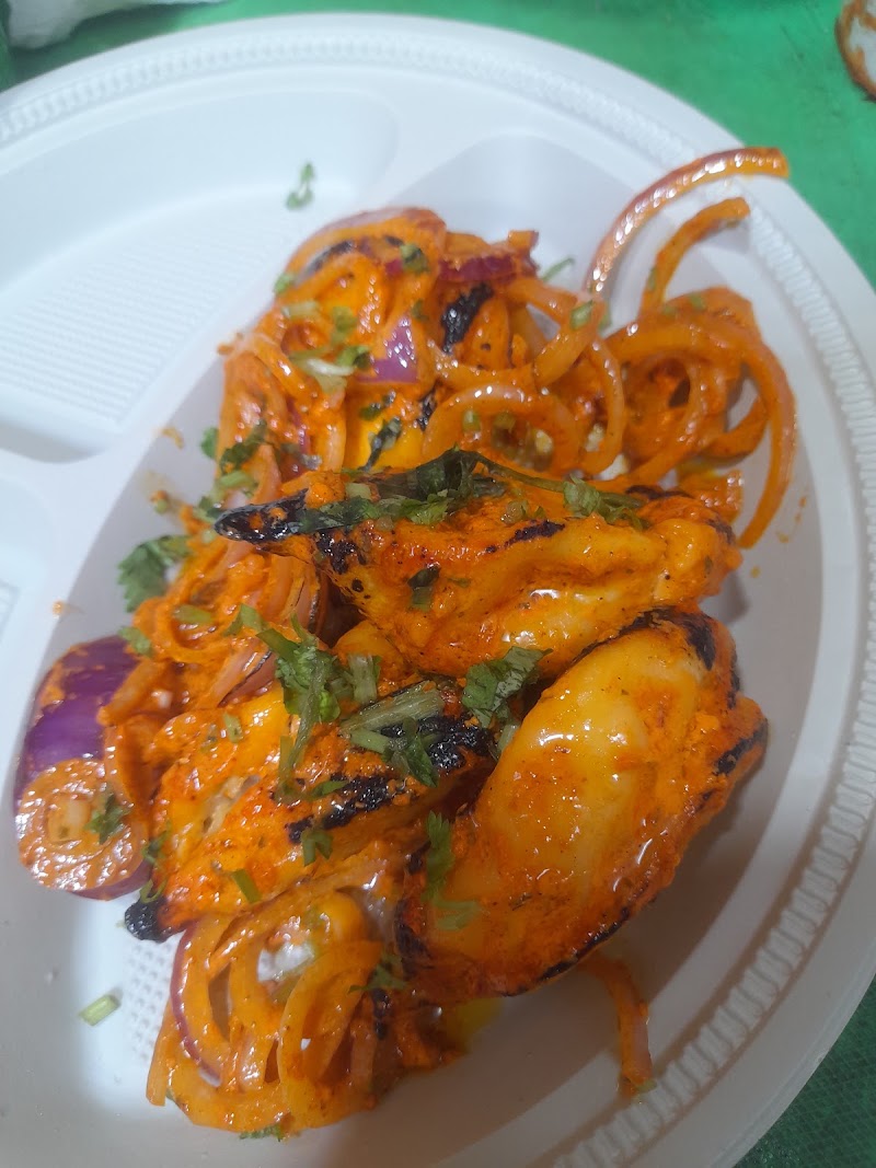 HUT-KE MOMO - HUT-KE MOMO, NO 3, Shop no, Station GATE, RZ-209B, Palam Metro Rd, Puran Nagar, Block RZ, STATION, Palam, New Delhi, Delhi, 110077, India