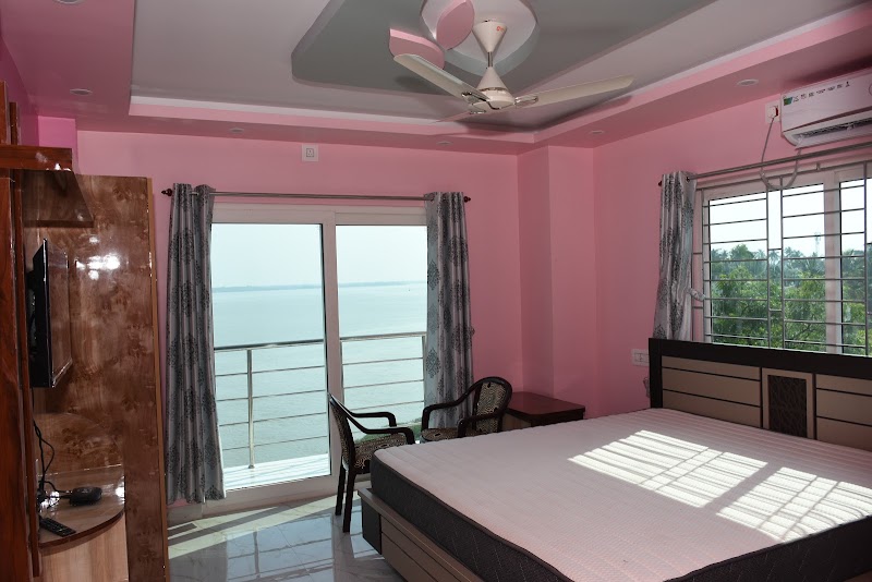 RIVER LEAF INN - RIVER LEAF INN River Road, near Public Health Engineering, Taki, West Bengal 743429, India