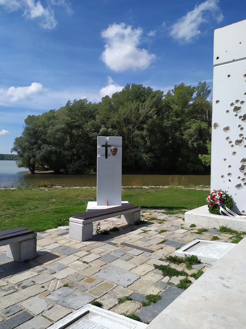 Gate of Freedom Memorial - Gate of Freedom Memorial, 841 10 Bratislava-Devín, Slovakia