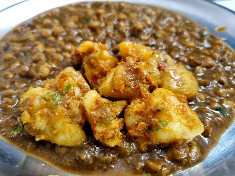 Chhole Bhature Shop - Chhole Bhature Shop H3WJ+G9W, Gali No 4, Mahavir Enclave I, Mahavir Enclave Part 2, Mahavir Enclave, New Delhi, Delhi, 110045, India