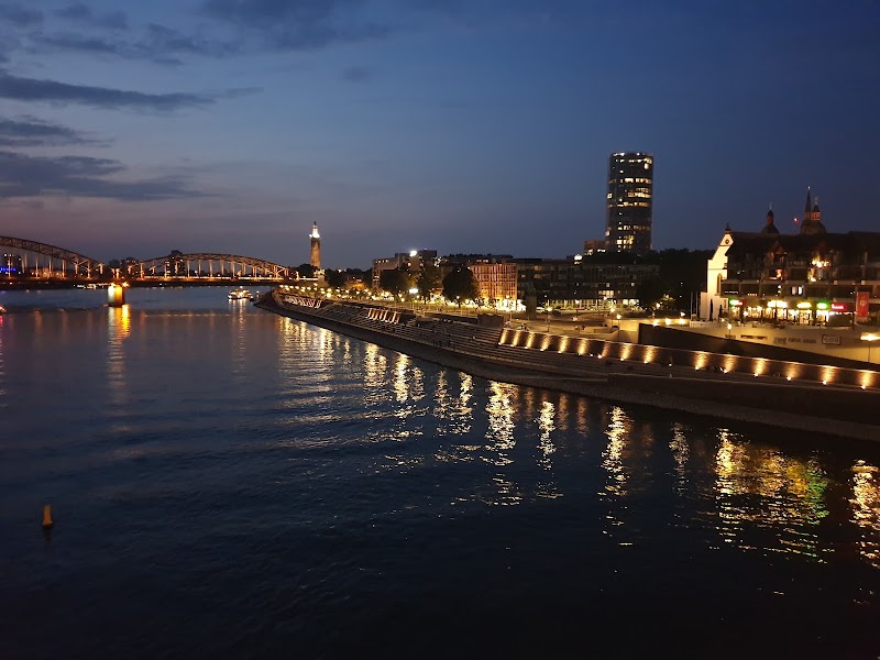 Rheinpromenade Köln-Deutz