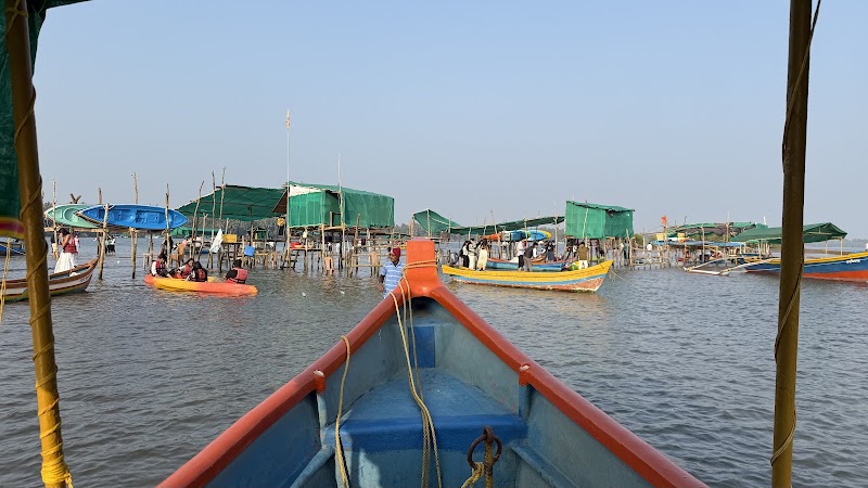 SEA KING BOATING DEVBAG TARKARLI - SEA KING BOATING DEVBAG TARKARLI, Devbag road devbag, mahapurush mandir, Malvan, Devbag, Maharashtra 416606, India