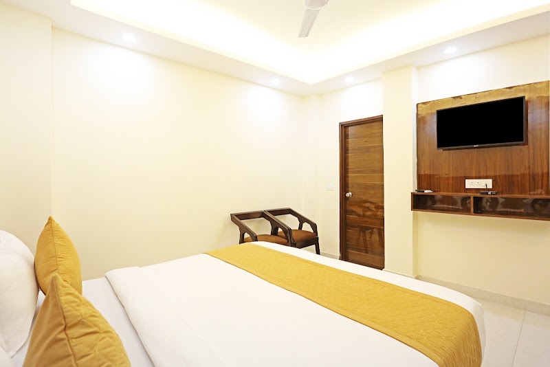 Hotel Vijaydeep Place Near Delhi Airport - Hotel Vijaydeep Place Near Delhi Airport F-4, near Mata Chowk, Mahipalpur Extension, Mahipalpur, New Delhi, Delhi 110037, India