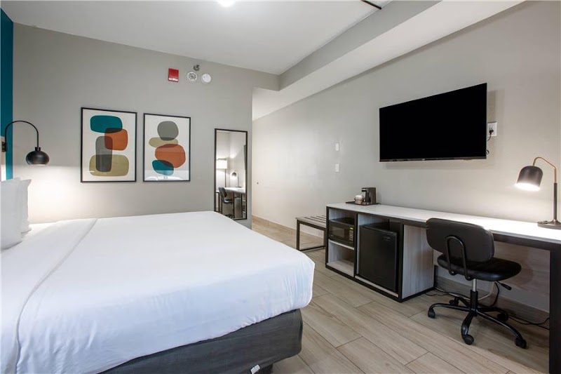 Country Inn & Suites by Radisson, Phoenix Airport, AZ - Country Inn & Suites by Radisson, Phoenix Airport, AZ, 4702 E University Dr, Phoenix, AZ 85034, USA