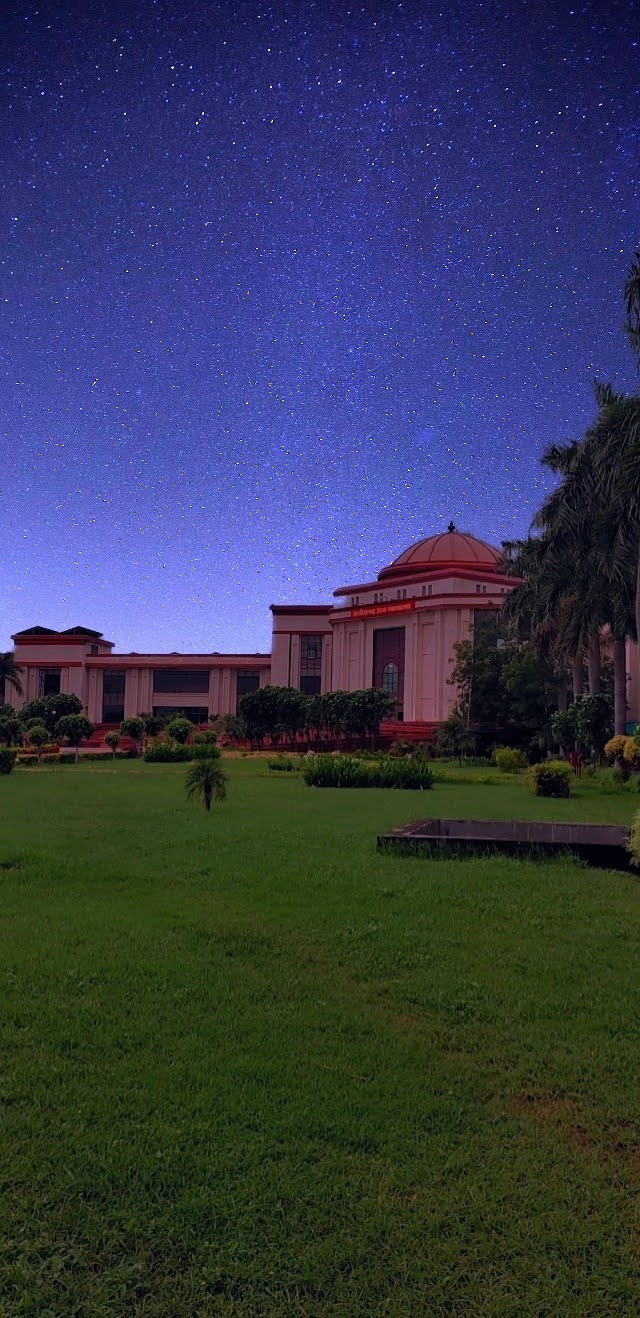 High Court Of Chhattisgarh - High Court Of Chhattisgarh, 239W+3RM, Raipur - Bilaspur Expy, Bodri, Bilaspur, Chhattisgarh 495003, India