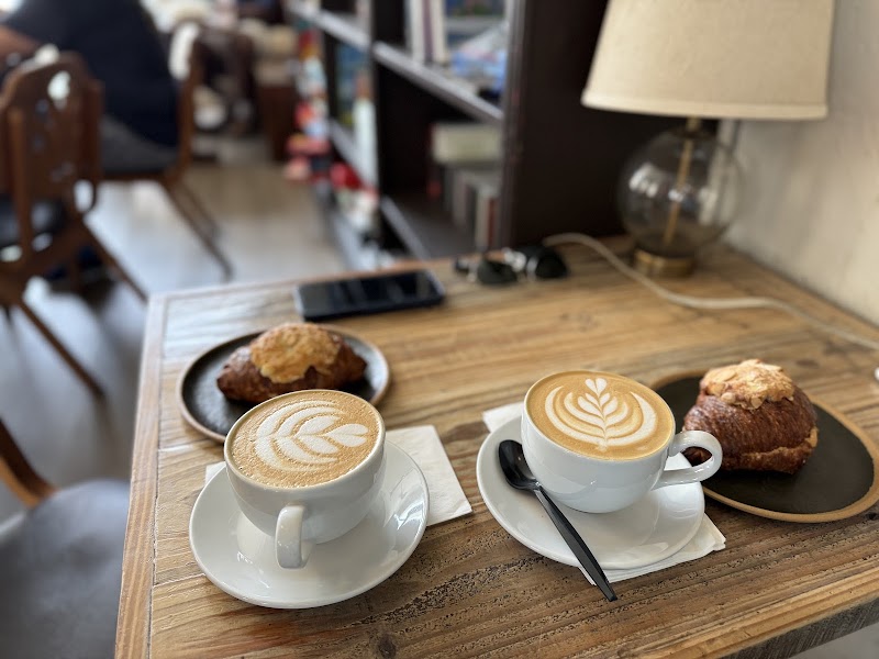 Common Grounds Brew & Roastery - Common Grounds Brew & Roastery, 12 S J St, Lake Worth Beach, FL 33460, USA