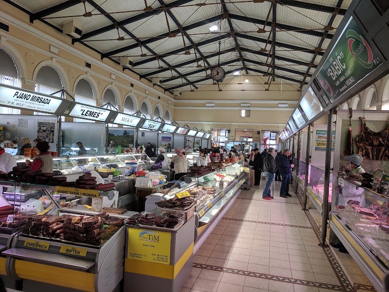 Pijaca Markale food market - Pijaca Markale food market, Mula Mustafe Bašeskije 4a, Sarajevo 71000, Bosnia and Herzegovina