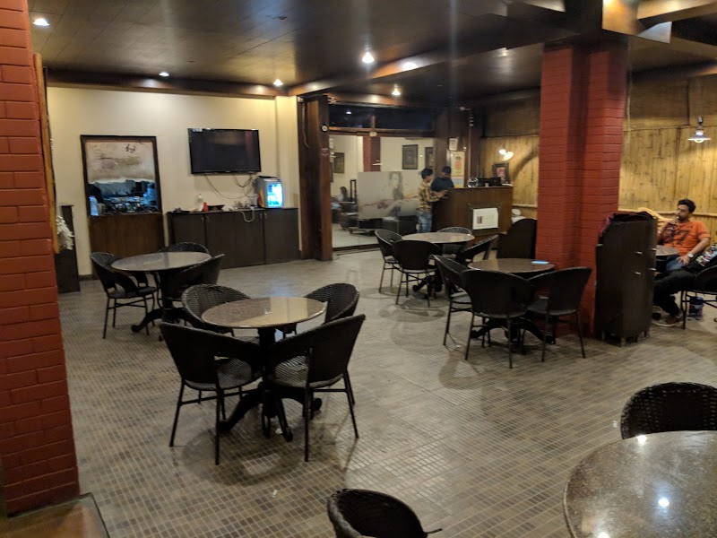 Cafe Rocks - Cafe Rocks Lakecity Mall, 8th, Durga Nursery Rd, Shakti Nagar, Udaipur, Rajasthan 313001, India