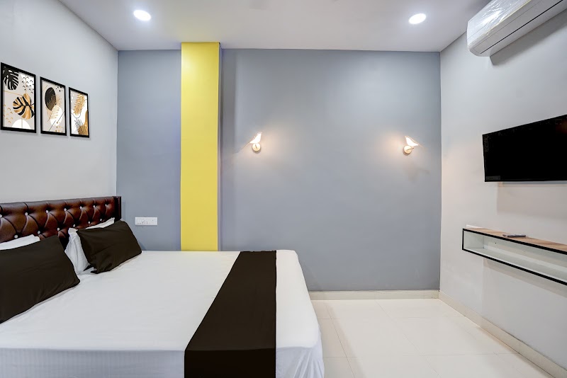Hotel O By OYO Rio - Hotel O By OYO Rio, plot no 101, khamhariya road, Junwani Rd, near near shankra chaya college, Anustha Residency, Bhilai, Chhattisgarh 490020, India