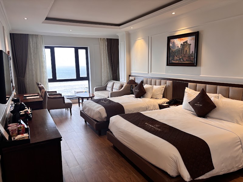 Monarque Hotel - Monarque Hotel, 238 Võ Nguyên Giáp, An Hải, Đà Nẵng 550000, Vietnam