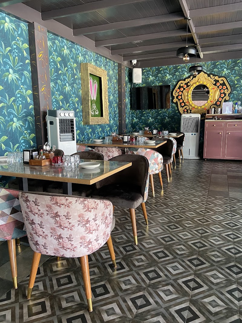 Babylonia - Global Food and Cocktails