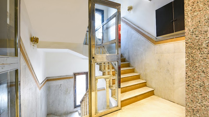 FabHotel The Heritage - FabHotel The Heritage L-43, Block H, Kalkaji, New Delhi, Delhi 110019, India