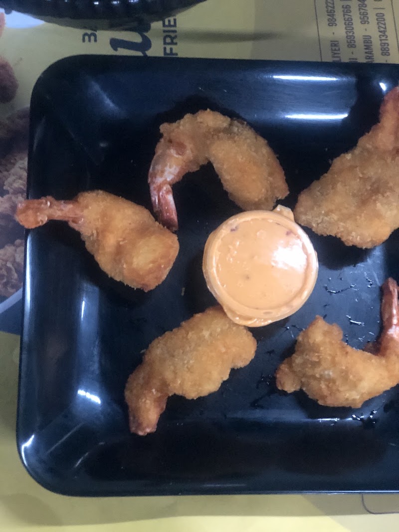 BAKE HOUSE YUMMY FRIED CHICKEN HILITE MALL - BAKE HOUSE YUMMY FRIED CHICKEN HILITE MALL Hilite Mall, Food Court, Kozhikode Bypass, Poovangal, Kozhikode, Pantheeramkavu, Kerala 673014, India