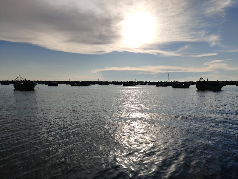 Rameswaram Fishing Harbour and Boat Jetty - Rameswaram Fishing Harbour and Boat Jetty, 78J8+GRJ, Rameswaram, Tamil Nadu 623526, India