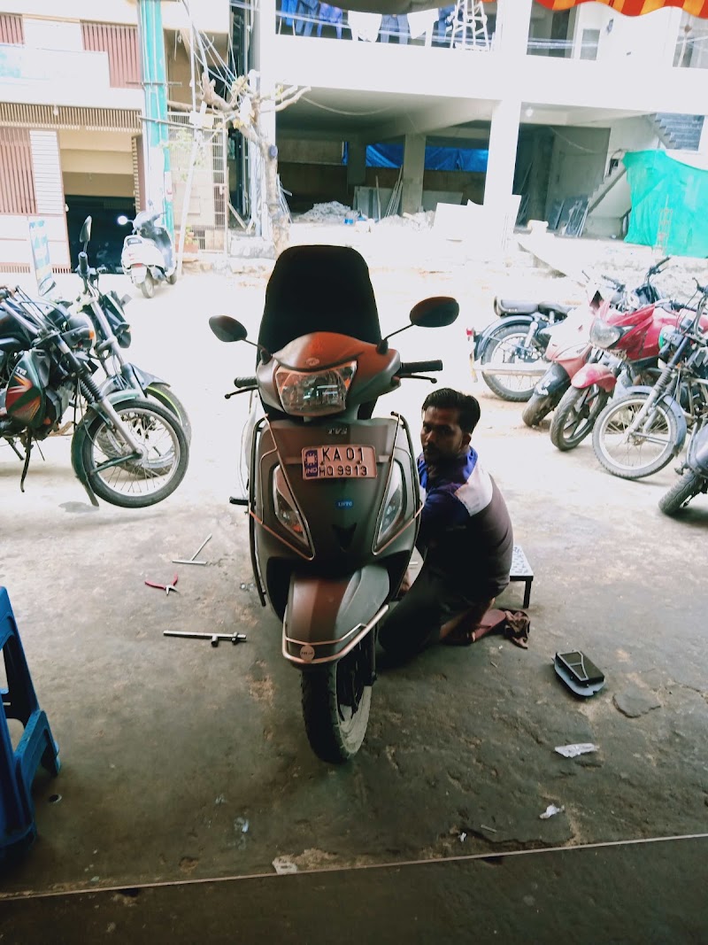 Bike service point - Bike service point 1307 24th main, GRS plaza, 25th B Cross Rd, 2nd Sector, BDA Layout, HSR Layout, Bengaluru, Karnataka 560102, India