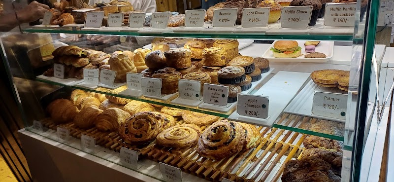 Baker Street - Baker Street 123, Bussy Street Near Clock Tower, Chinnakadai, MG Road Area, Puducherry, 605001, India