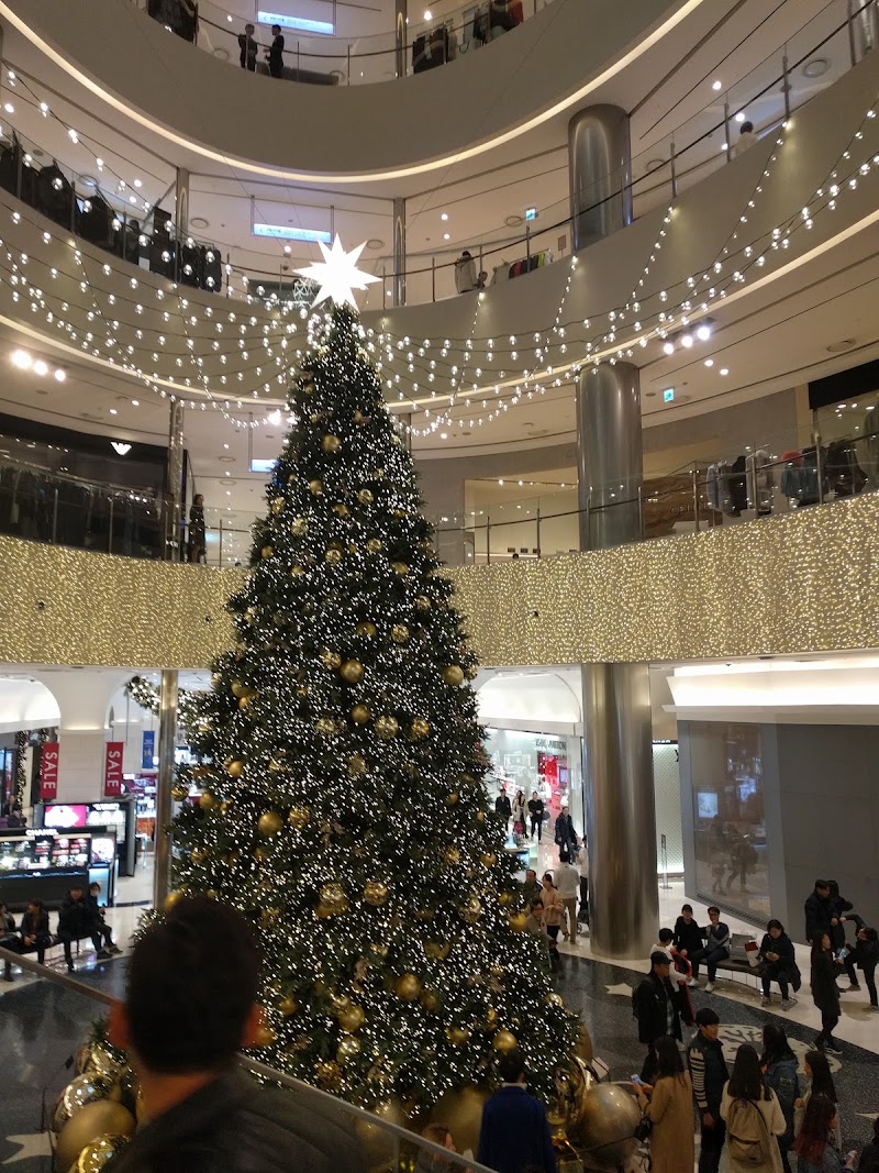 Shinsegae Centum City - Shinsegae Centum City Busan, South Korea