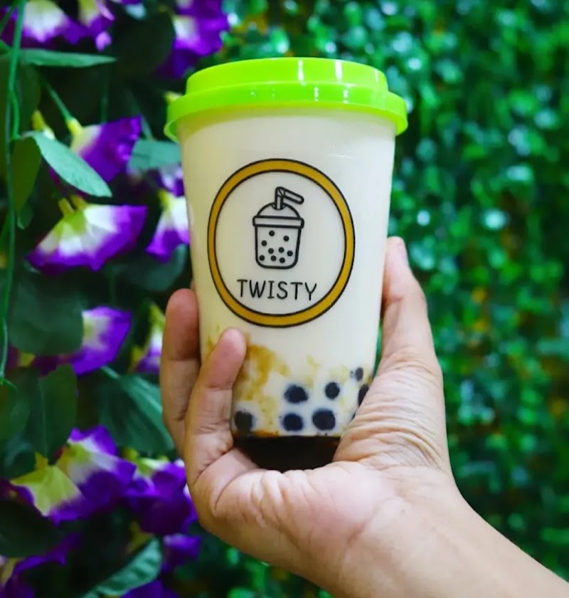 Twisty (South City) - Twisty (South City) 12, 144b, Prince Anwar Shah Rd, Badam Talla, Tollygunge, Kolkata, West Bengal 700068, India