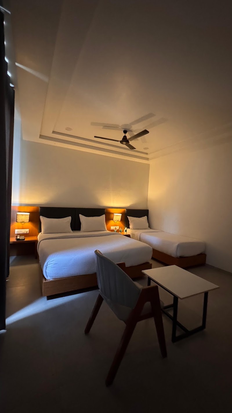 Hotel Madhukta Inn Somnath - Hotel Madhukta Inn Somnath, Somnath Bypass Rd, near Somnath Railway station, Prabhas Patan, Somnath, Gujarat 362268, India