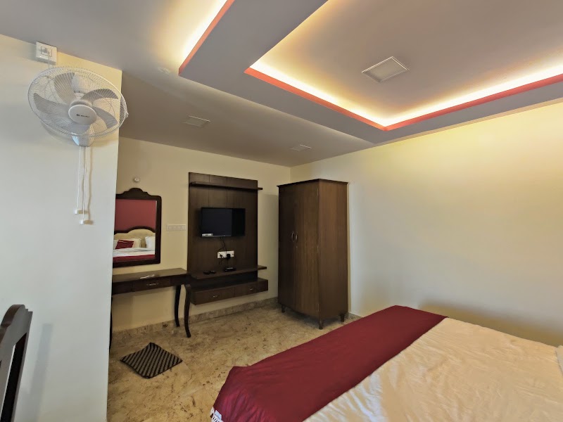 Hotel mayura pine top - sunrise view point rooms - Hotel mayura pine top - sunrise view point rooms 9M9M+GWW, Chikkaballapur, Nandi Hills, Karnataka 562103, India