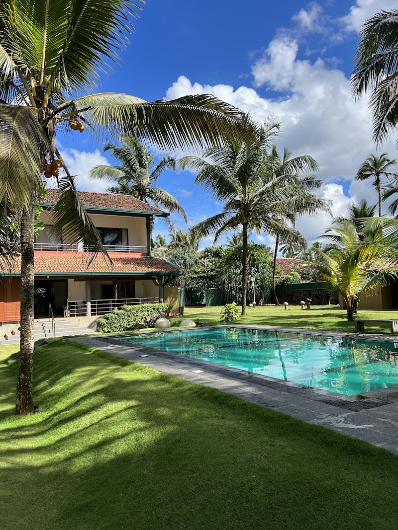 Sea Rock Villa - Sea Rock Villa, 712 Galle Rd, Bentota, Sri Lanka