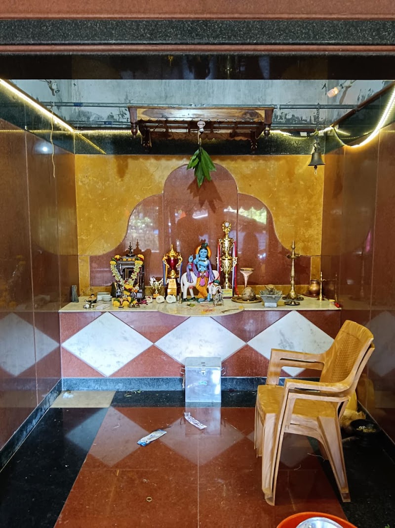 Acharekar Shri Krushna Mandir - Acharekar Shri Krushna Mandir WGWV+RR, Kochare, Maharashtra 416522, India