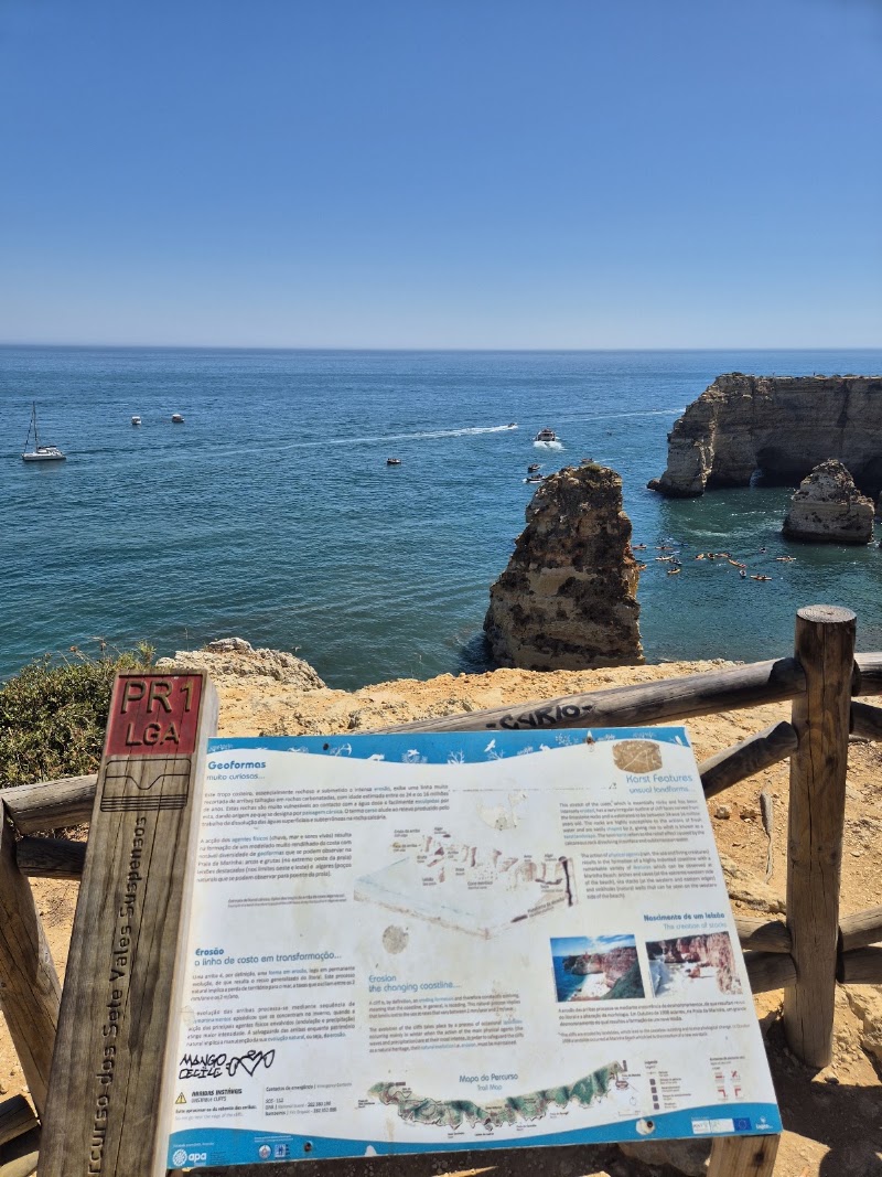 7 Valleys Hike - 7 Valleys Hike Estr. da Marinha, 8400-407 Lagoa, Portugal