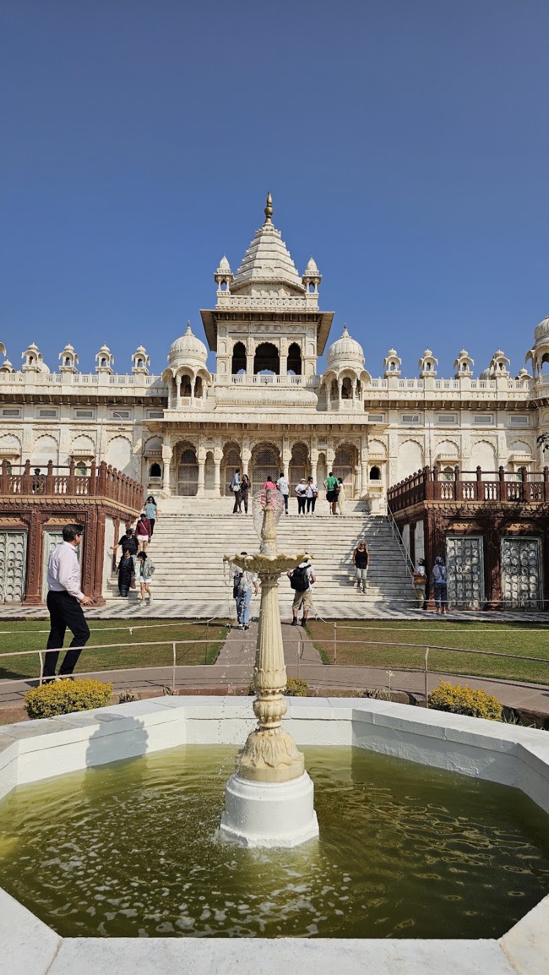 Jodhpur Blue 💙 City Walking Tour - Guide Gourav - Jodhpur Blue 💙 City Walking Tour - Guide Gourav Clock Tower, amar chowk, near spice paradise, Sodagaran Mohalla, Jodhpur, Rajasthan 342001, India