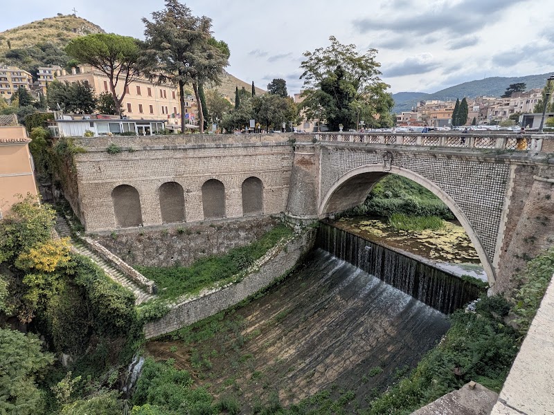 Gregorian Bridge - Gregorian Bridge, Via Ponte Gregoriano, 00019 Tivoli RM, Italy