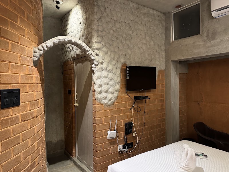 EDEN BEACH RESORT - EDEN BEACH RESORT 20, Maraimalai Adigal St, Chinna Veerampattinam, Ariyankuppam, Puducherry 605007, India