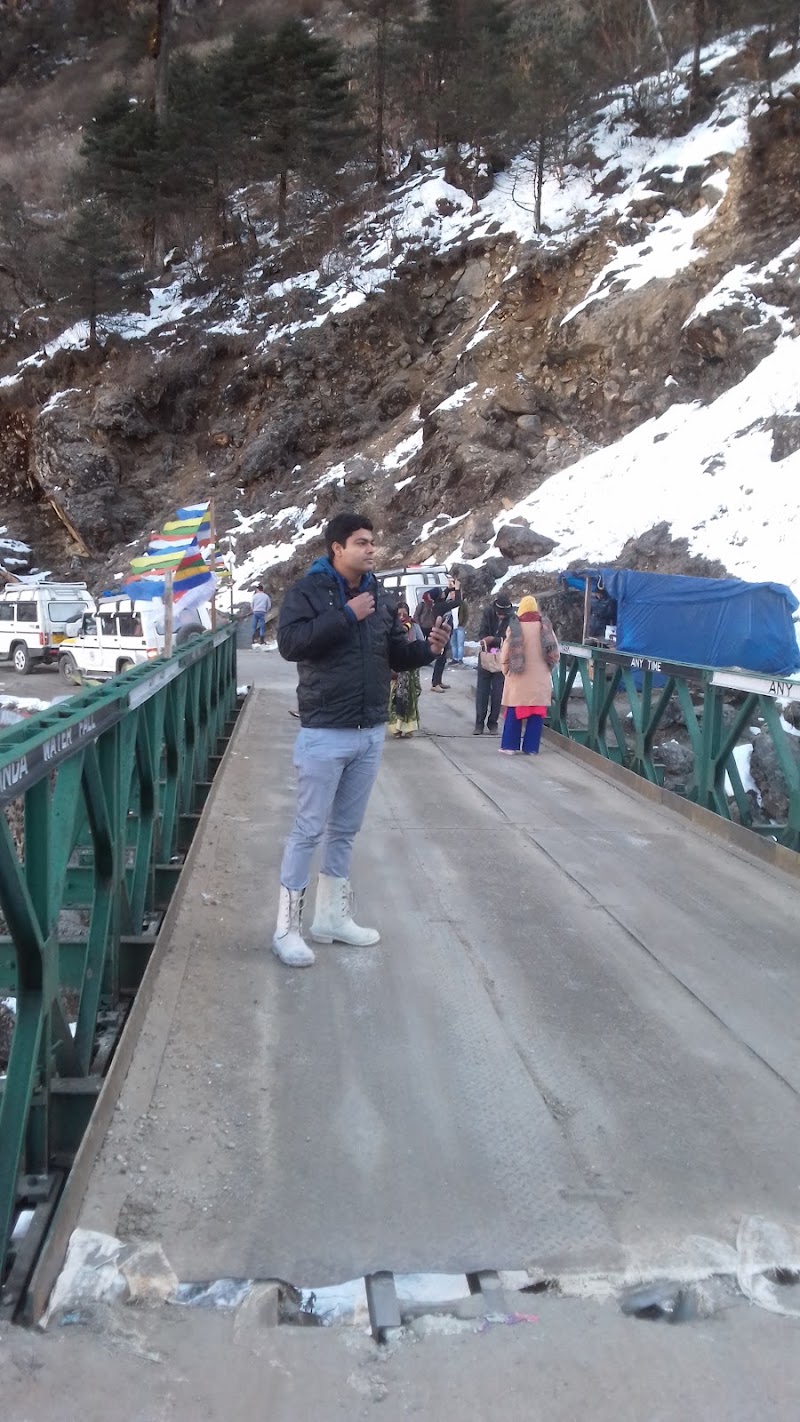 traveller inn - traveller inn, road, Katao, Lachung, Sikkim 737120, India