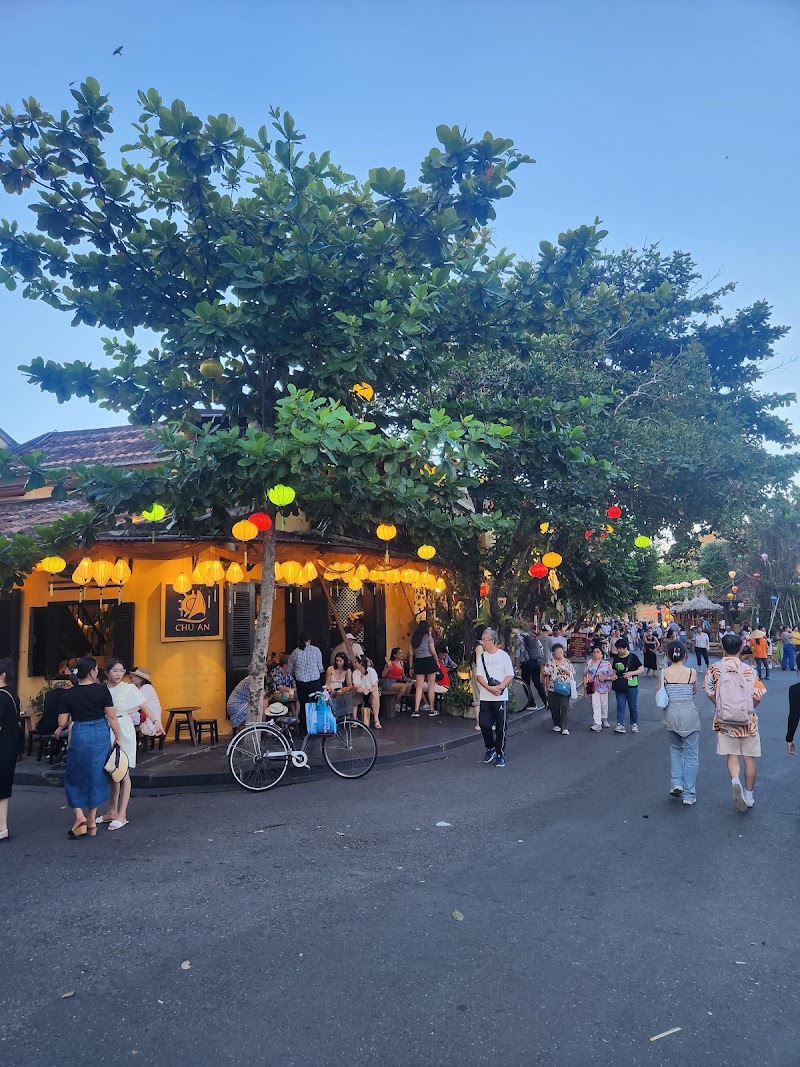 Bến thuyền thả hoa đăng trên sông Hoài - Bến thuyền thả hoa đăng trên sông Hoài, 136 Nguyễn Thái Học, Old Town, Hội An, Đà Nẵng 51000, Vietnam
